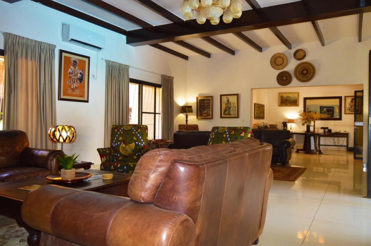 Bougainvilla Boutique Hotel & Restaurant Лубумбаши Екстериор снимка