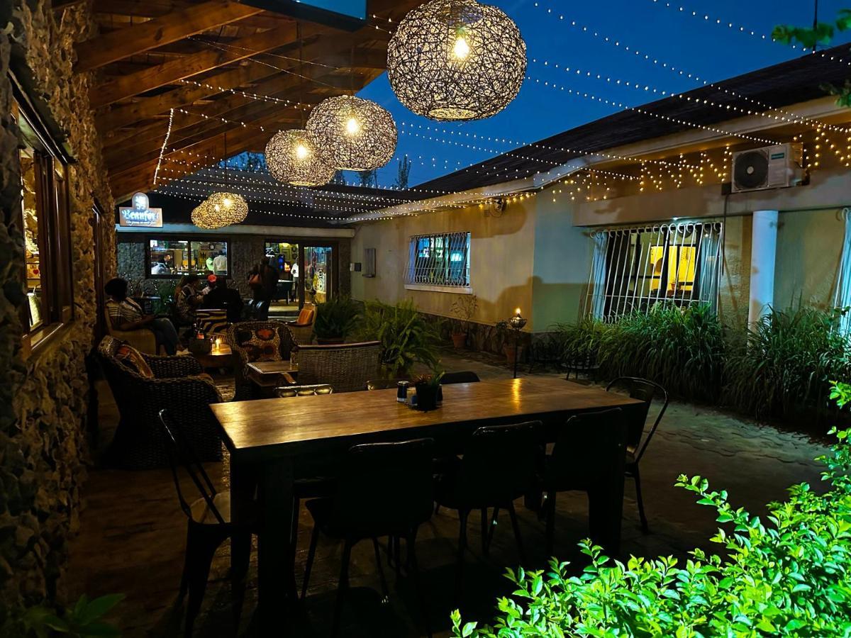 Bougainvilla Boutique Hotel & Restaurant Лубумбаши Екстериор снимка
