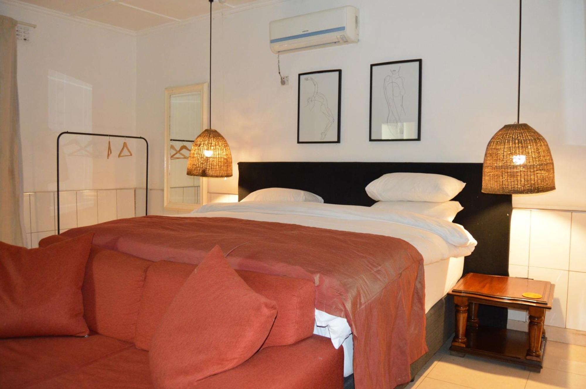 Bougainvilla Boutique Hotel & Restaurant Лубумбаши Екстериор снимка